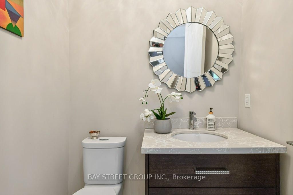 36A Doverwood Court • Toronto, ON photo 9
