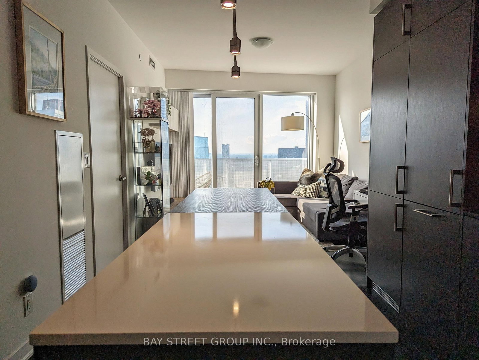100 Harbour Street • #6103 • Toronto, ON photo 6