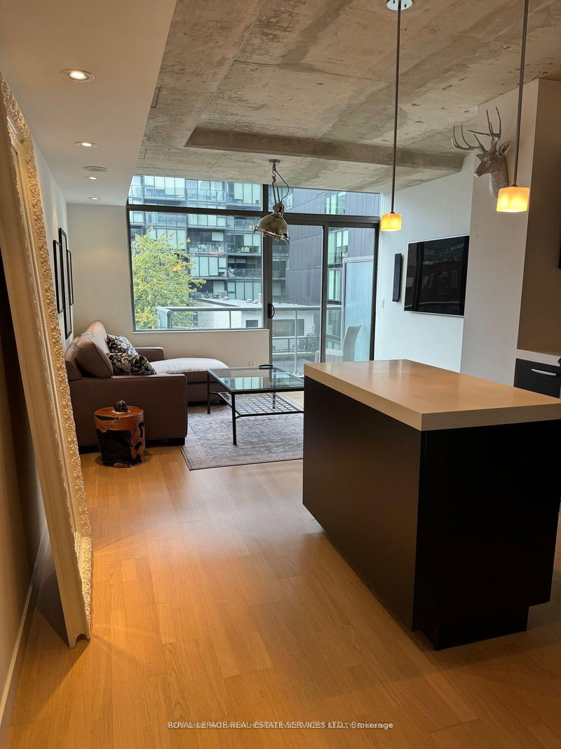 home for lease on 614-55 Stewart Street