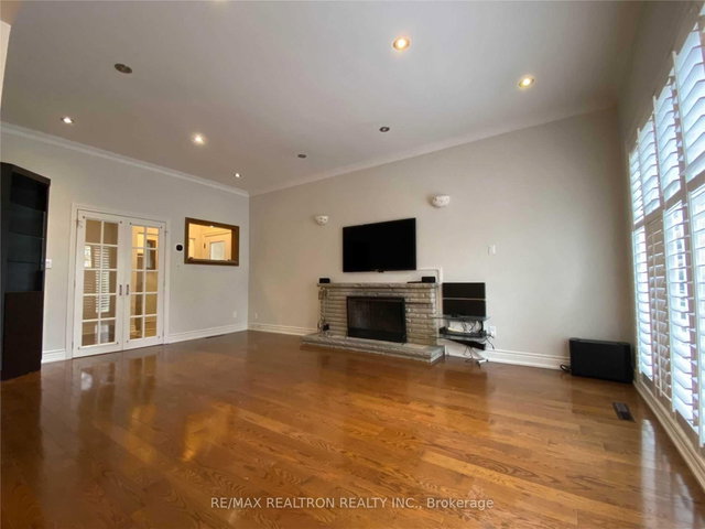 38 Bayberry Crescent