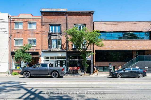 3 - 960 Queen Street W