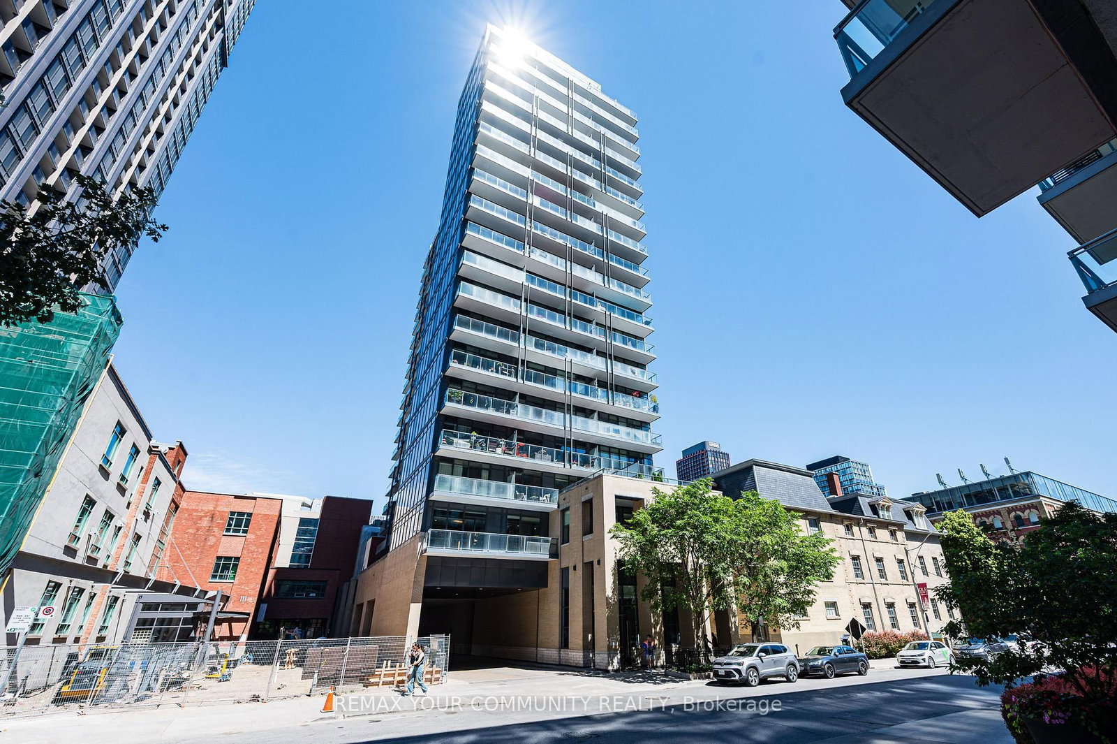 1412-105 George Street, Toronto, ON