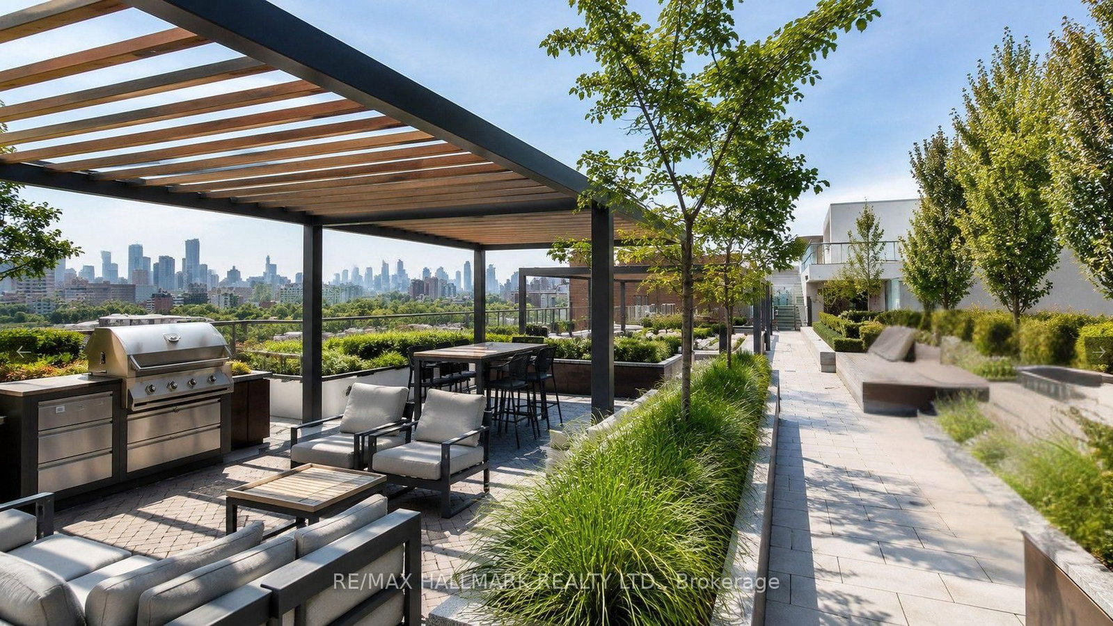 The rooftop terrace and barbecues