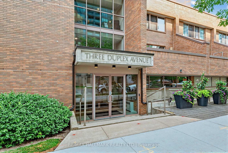 102 - 3 Duplex Avenue