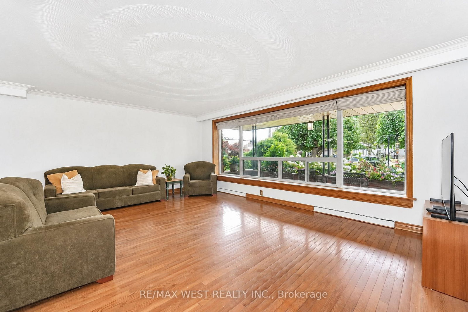 14 Model Avenue, Toronto, ON, photo 3