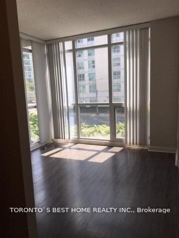 Master - 428 Lake Shore/ G06 Boulevard W