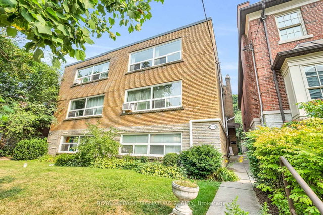 3 - 117 Hillsdale Avenue E