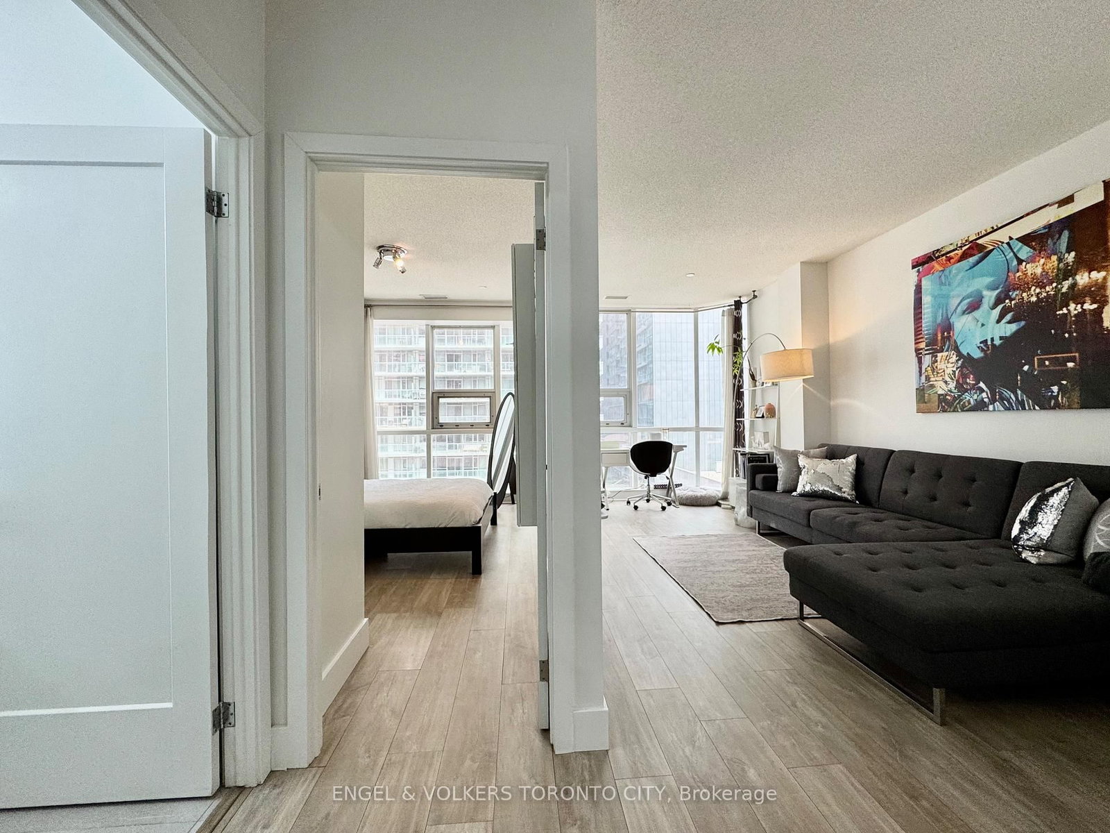 393 King Street W • #706 • Toronto, ON photo 31