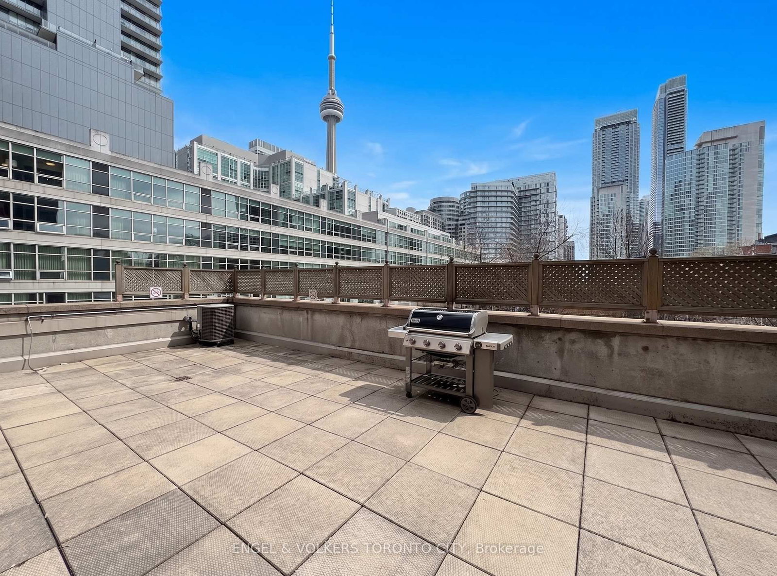 393 King Street W • #706 • Toronto, ON photo 40