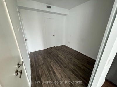 Unit 801 — 45 Charles Street E — photo 4