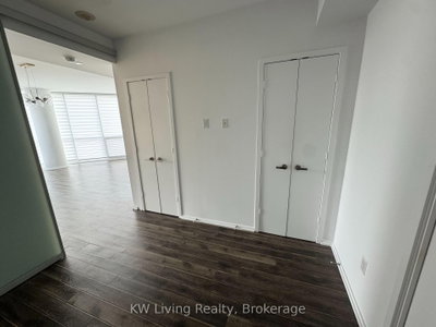 Unit 801 — 45 Charles Street E — photo 5