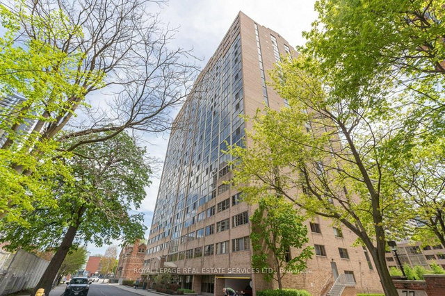 409 - 15 Maitland Place