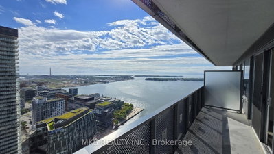 Unit 4506 — 138 Downes Street — photo 3
