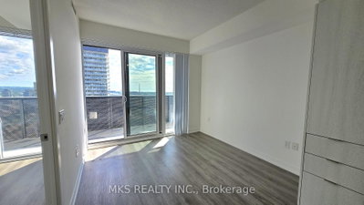 Unit 4506 — 138 Downes Street — more photos