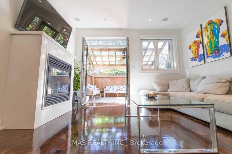 268 Manning Avenue