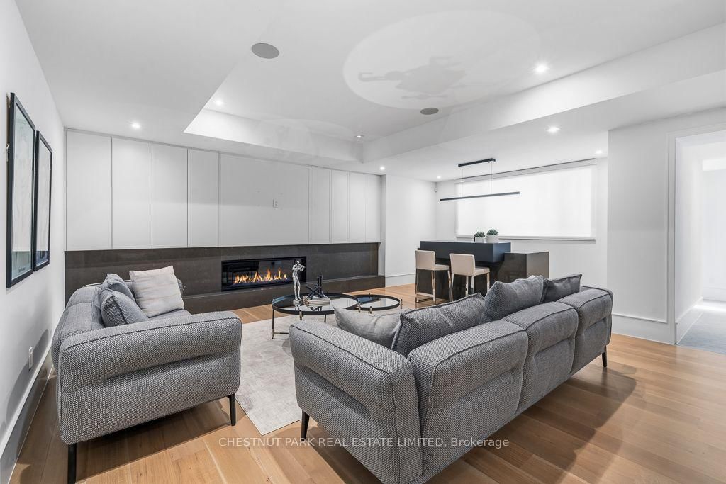 258 Cortleigh Boulevard • Toronto, ON photo 28