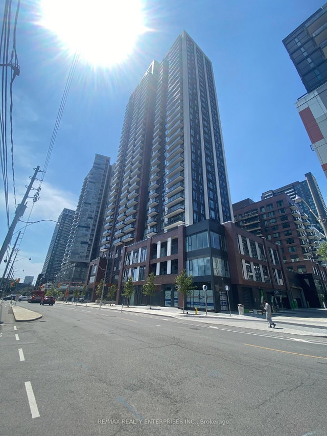 2906 - 130 River Street