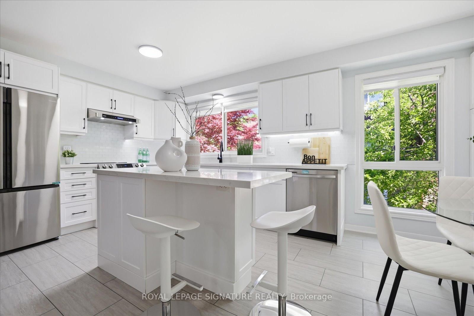 22 Snapdragon Drive, Toronto, ON, photo 5