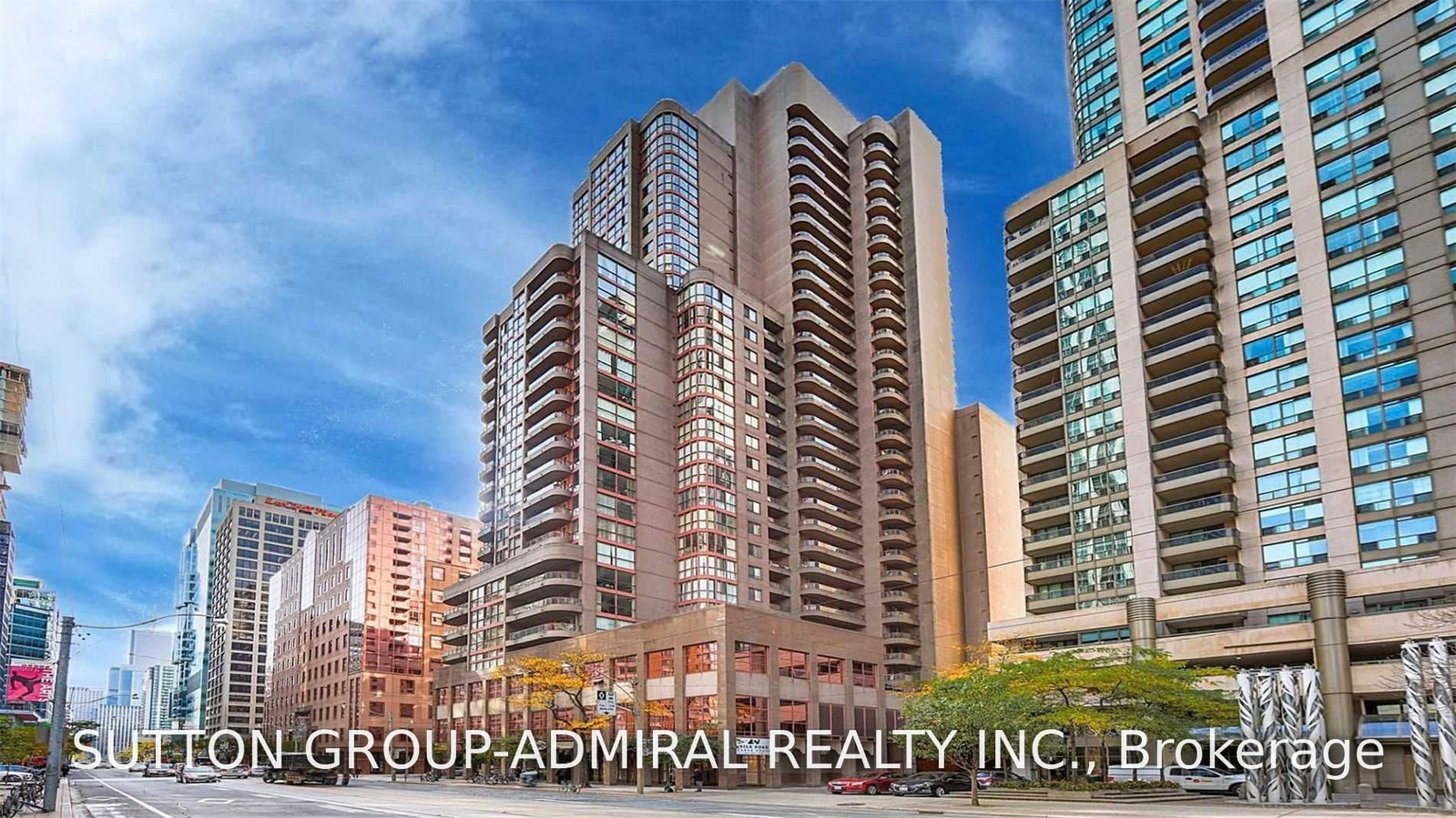 505-736 Bay Street, Toronto, ON
