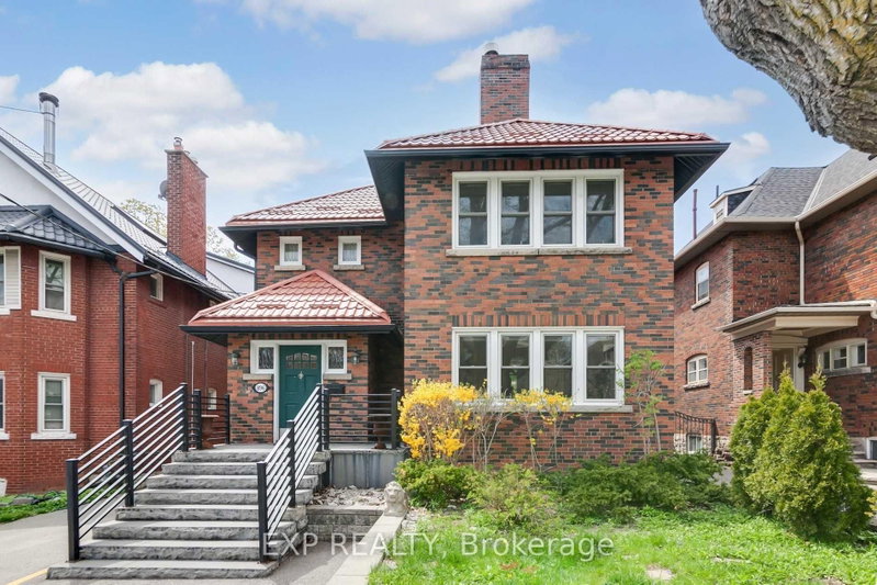 896 Avenue Road, Toronto