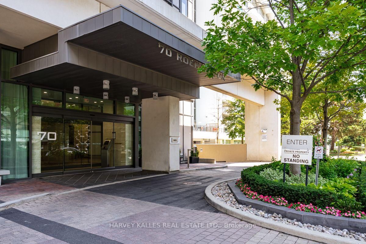 813-70 Roehampton Avenue, Toronto, ON, photo 2