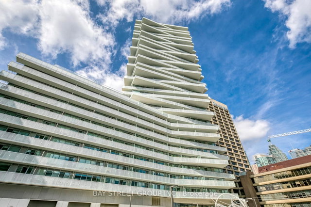 624 - 15 Queens Quay E