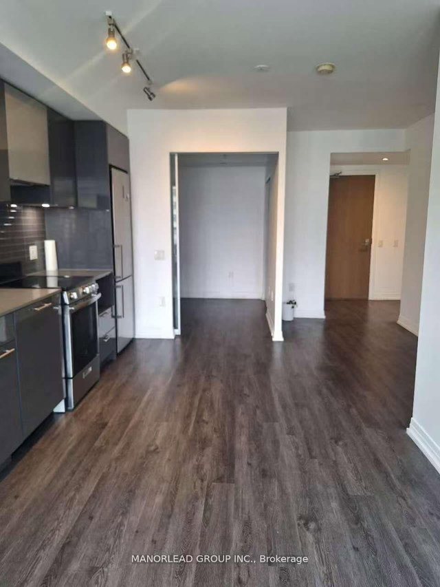 1128 - 251 Jarvis Street