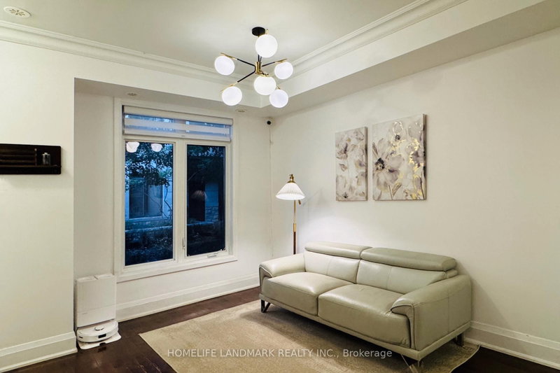 15 - 7 Oakburn Crescent