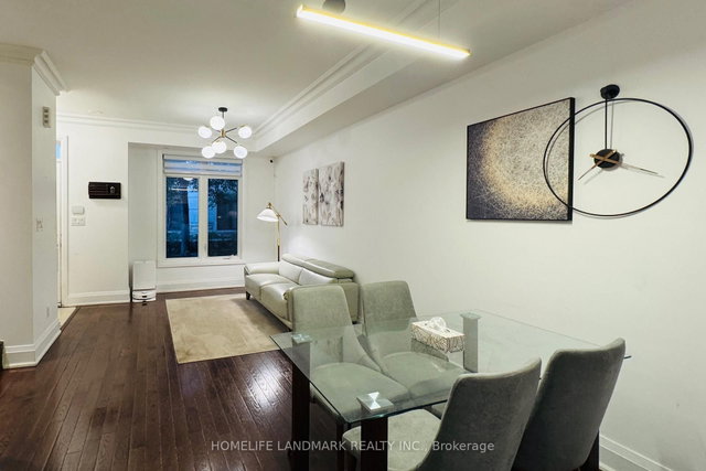 15 - 7 Oakburn Crescent