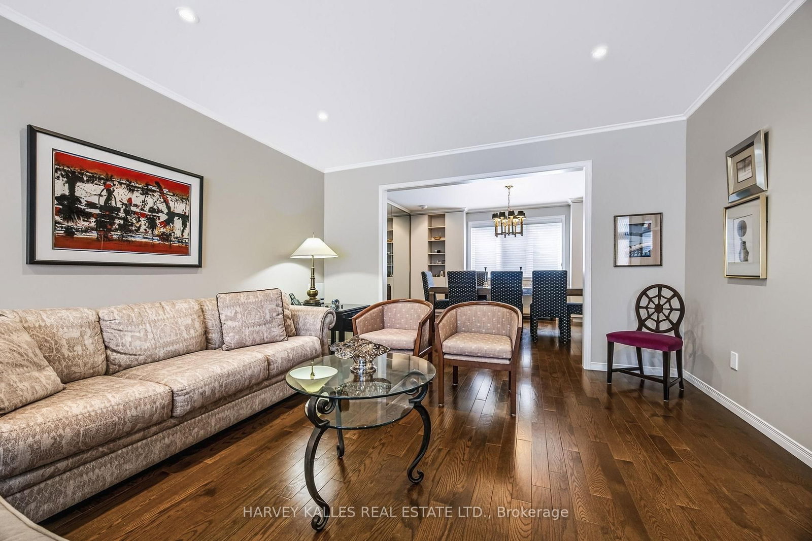 23 Pinnacle Road • Toronto, ON photo 8