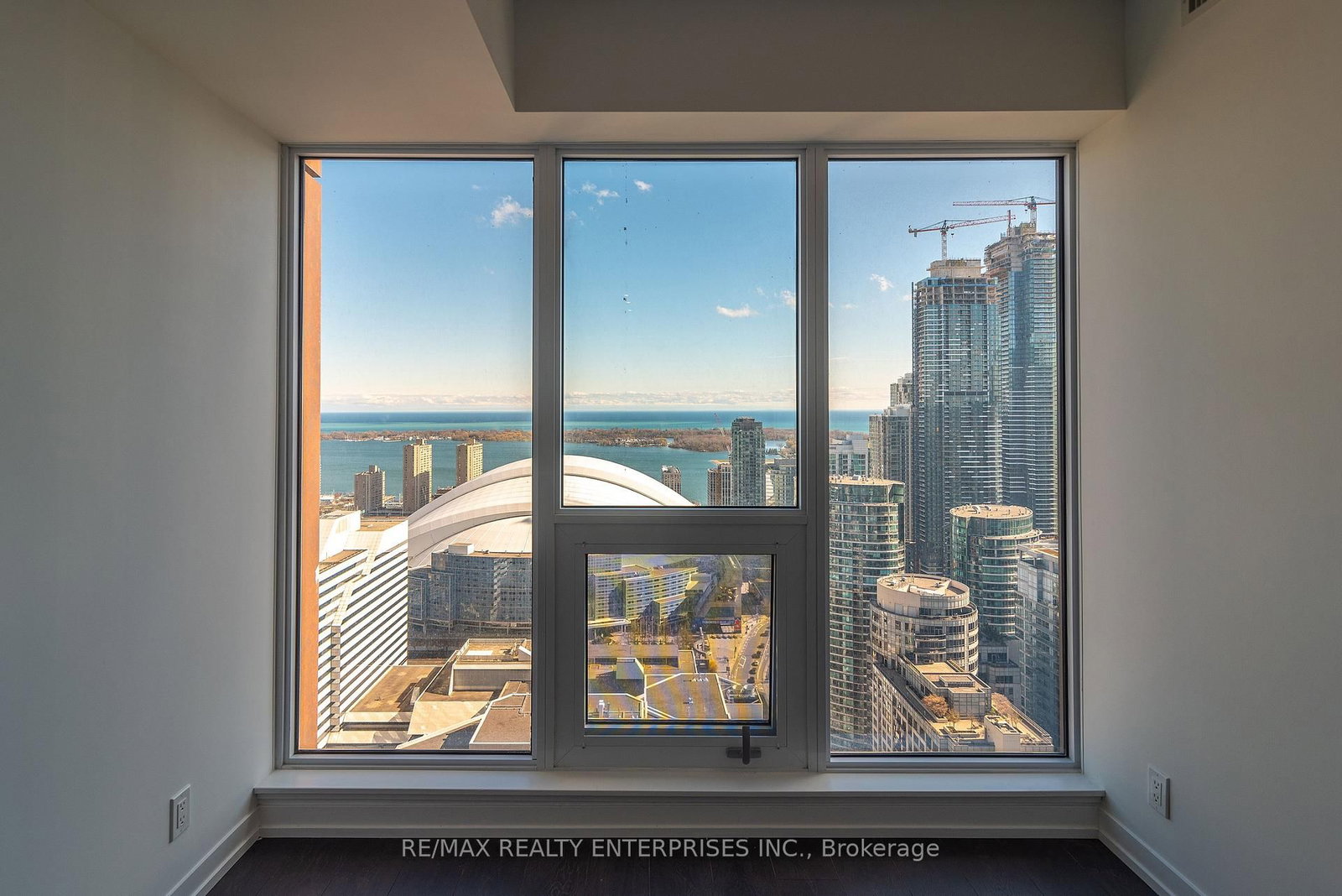 Condo for lease at 4315-55 Mercer Street, Toronto, Ontario, M5V 0W4 - Waterfront Communities C1 - MLS: C13601928