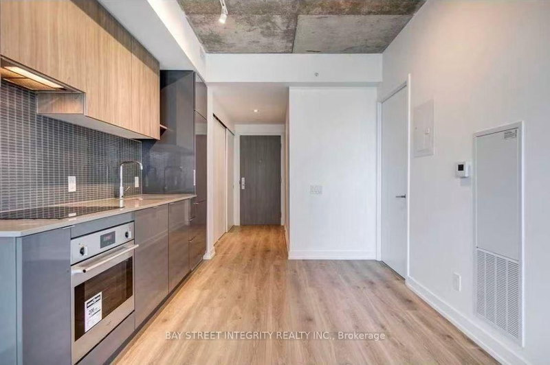 1609 - 161 Roehampton Avenue