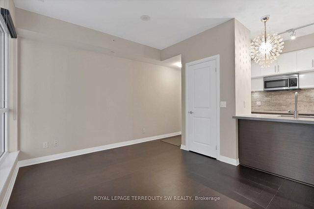 1307 - 8 Mercer Street