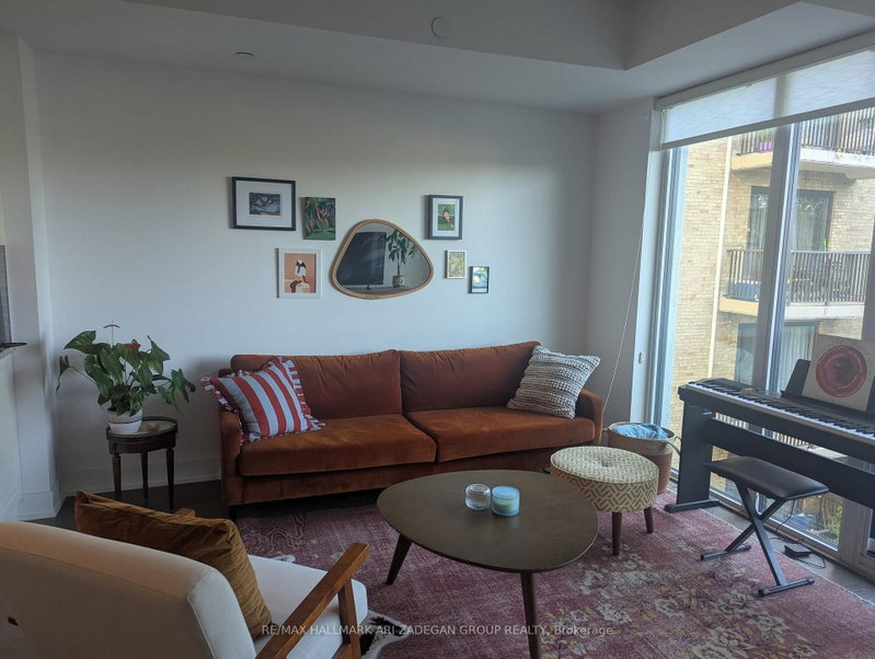 514 - 3018 Yonge Street