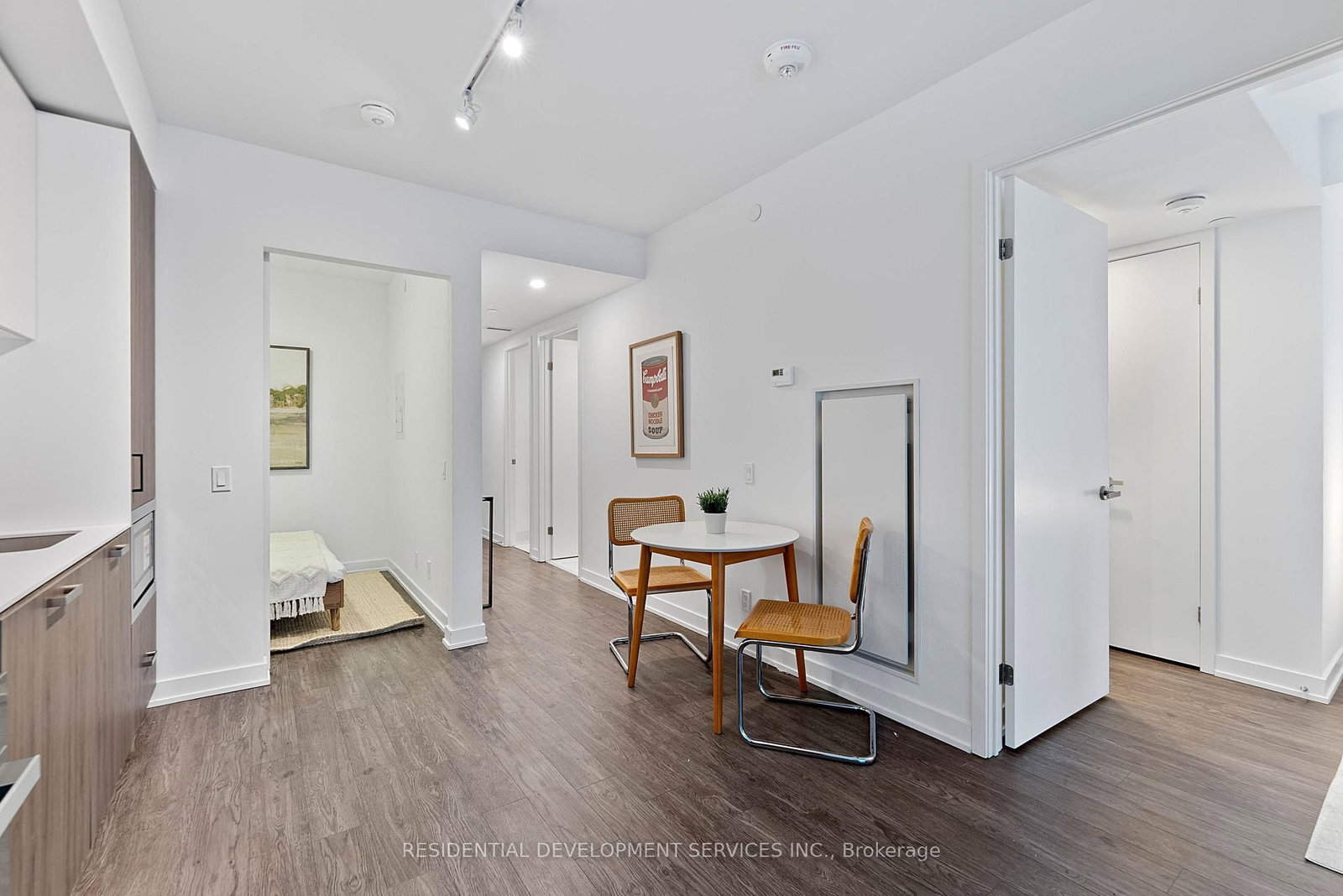 88 Queen Street • #815 • Toronto, ON photo 16