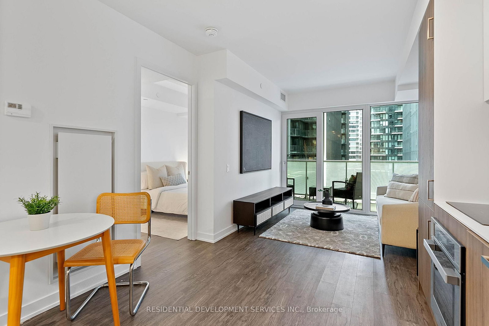 88 Queen Street • #815 • Toronto, ON photo 6