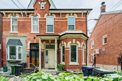 Unit 3 — 665 Richmond Street W — photo 2
