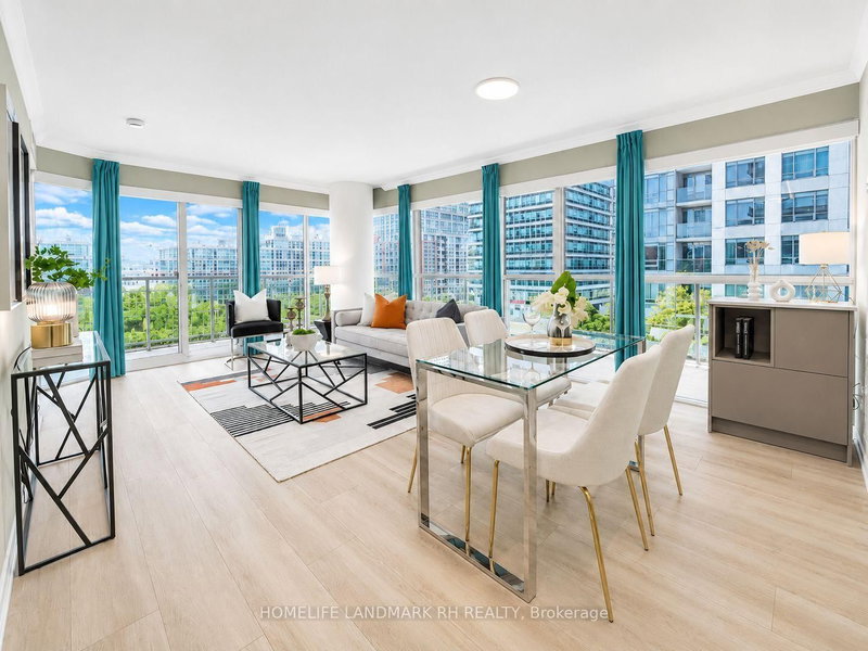318 - 352 Front Street W