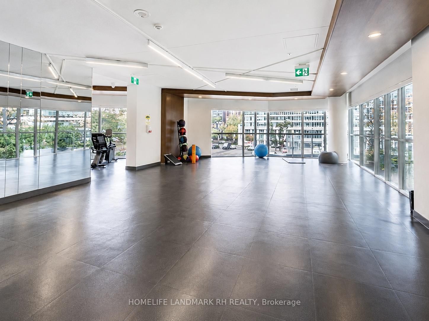352 W Front Street • #318 • Toronto, ON photo 30
