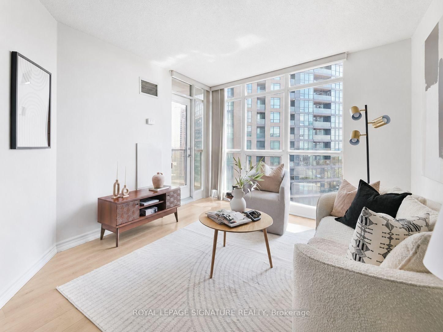 231 Fort York Boulevard • #1102 • Toronto, ON photo 8