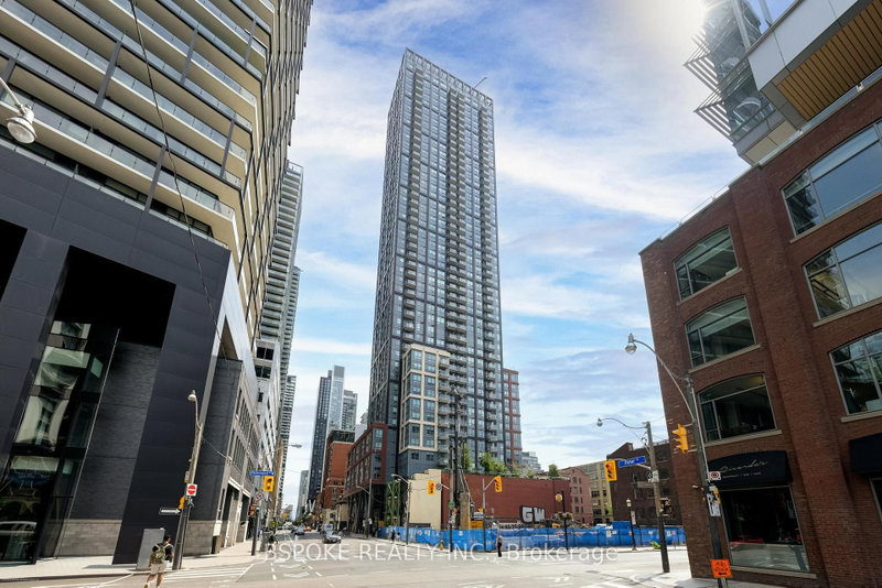 2811 - 108 Peter Street