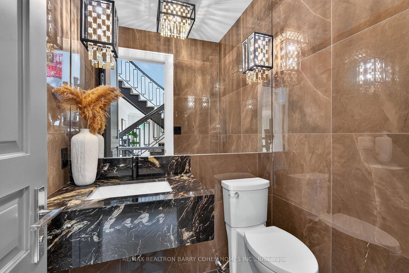 33 Munro Boulevard • Toronto, ON photo 22