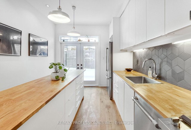 Main & Lower - 141 Claremont Street E