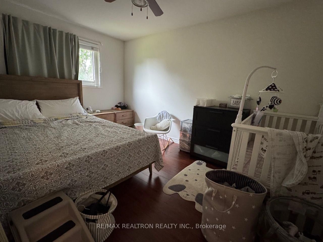 22 Rochelle Crescent • Toronto, ON photo 11