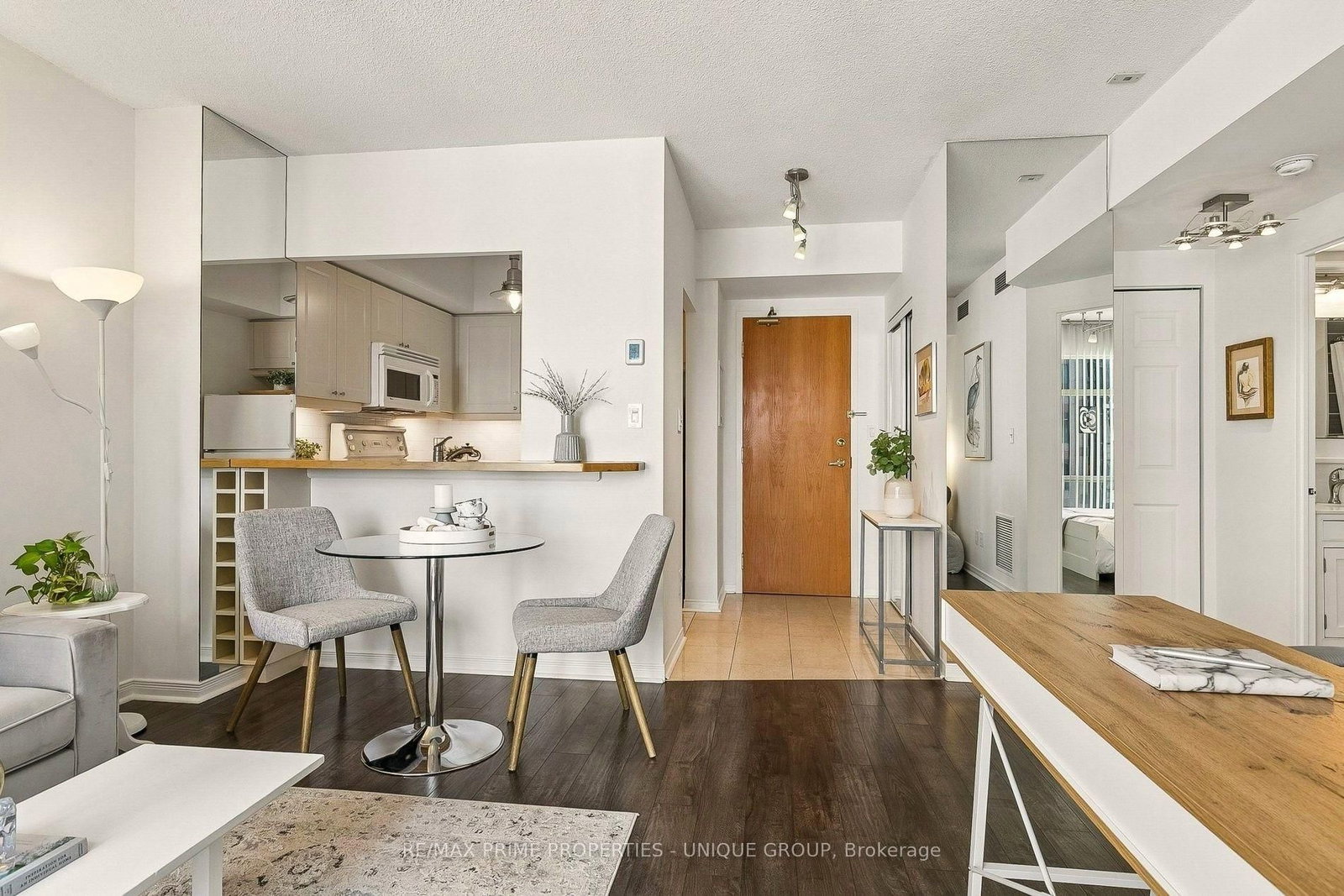 99 Hayden Street • #1005 • Toronto, ON photo 10