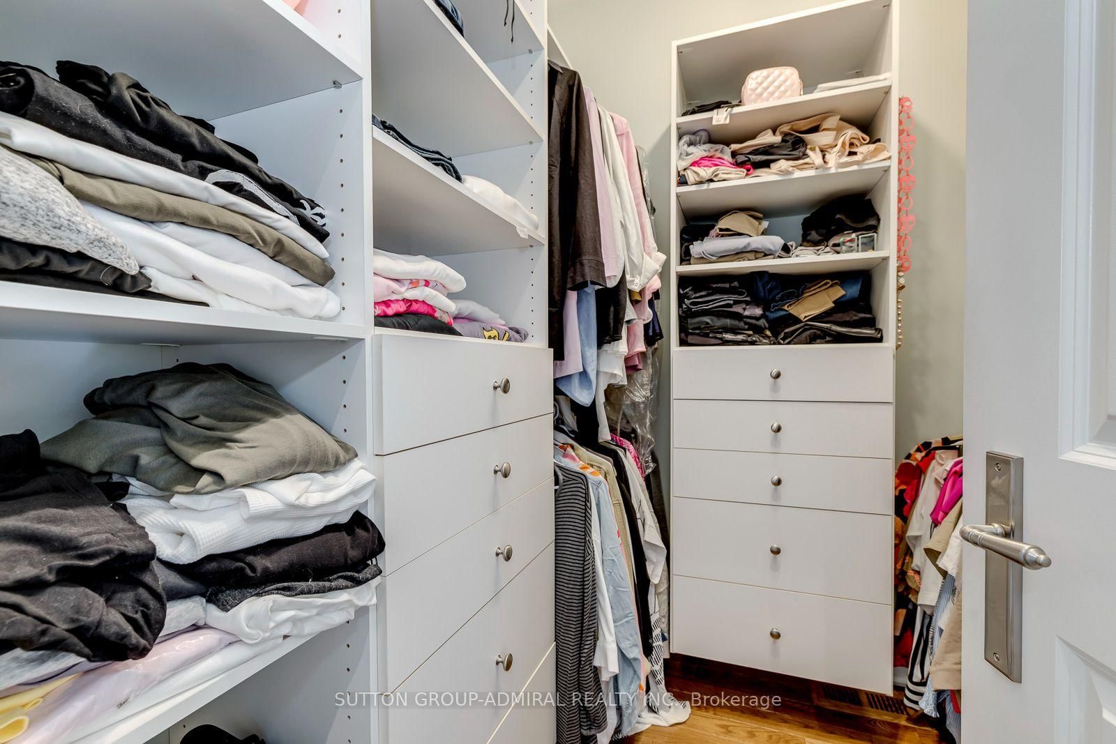 220 Joicey Boulevard • Toronto, ON photo 32