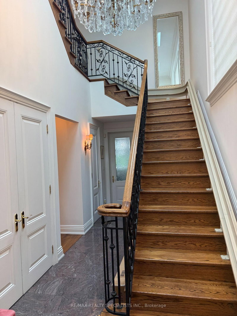 49 MONTCLAIR Ave photo 4