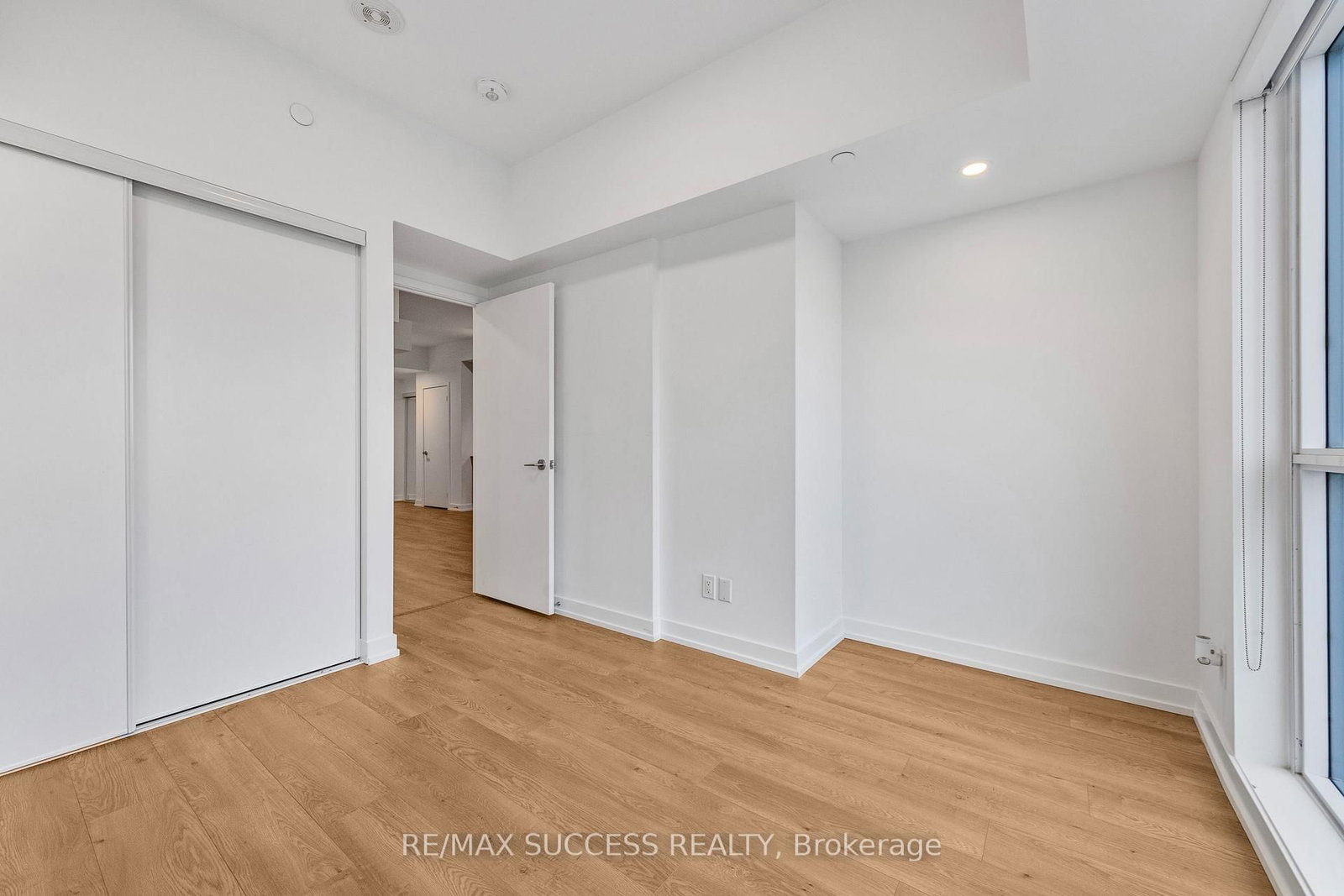 181 E Sheppard Avenue • #718 • Toronto, ON photo 10