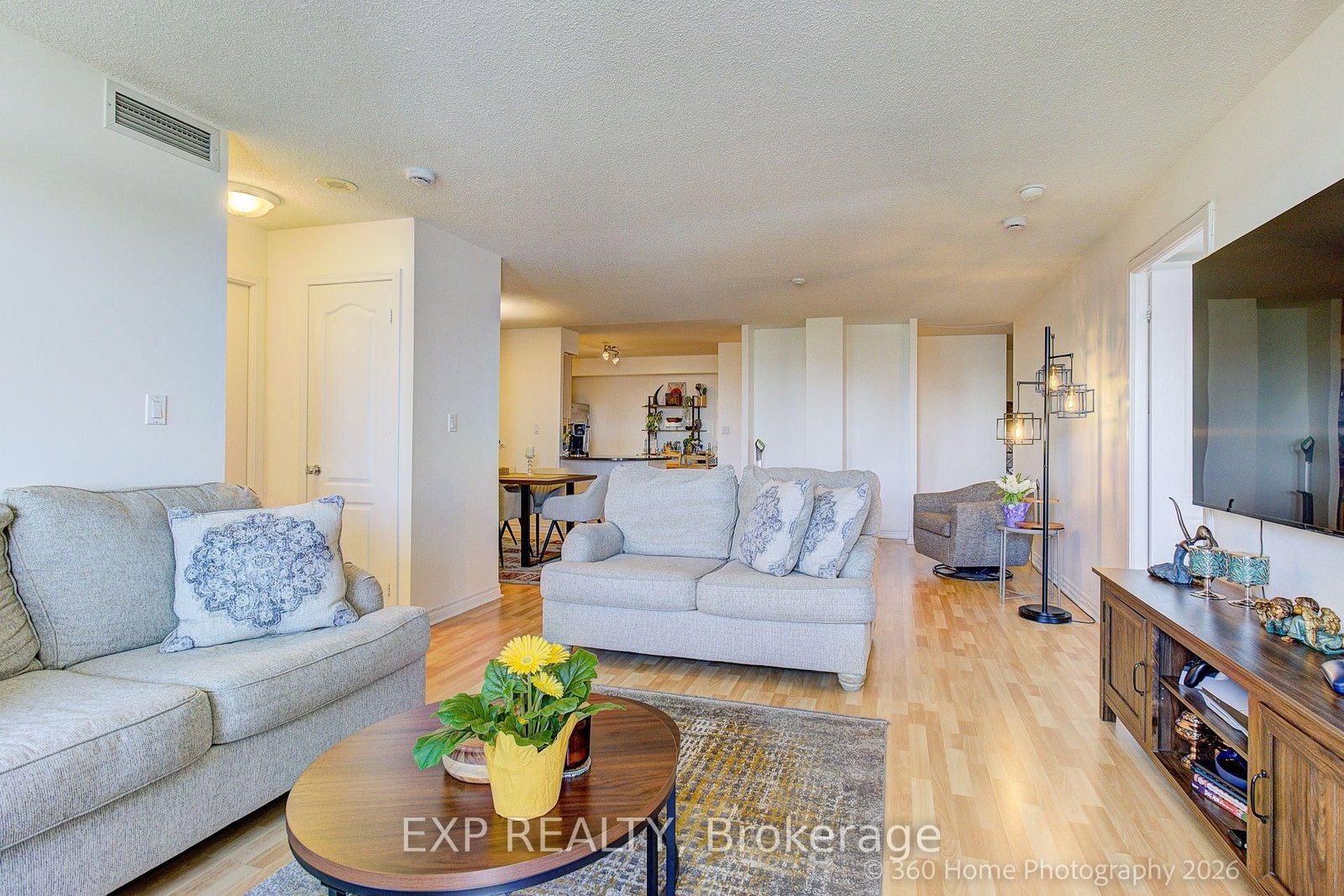 8 Rean Drive • #1705 • Toronto, ON photo 5