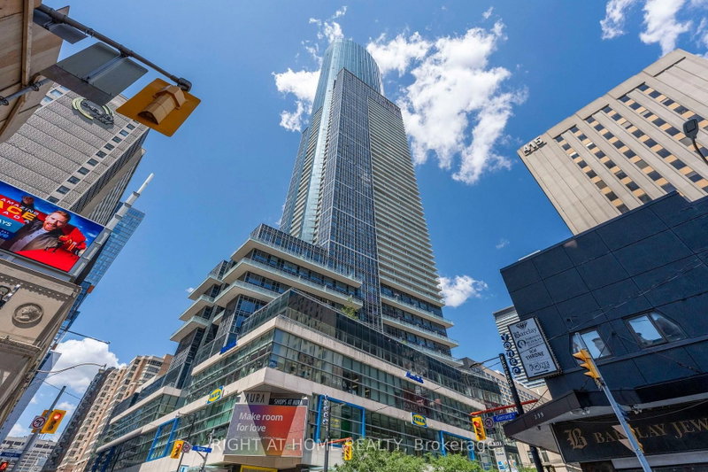 5614 - 386 Yonge Street